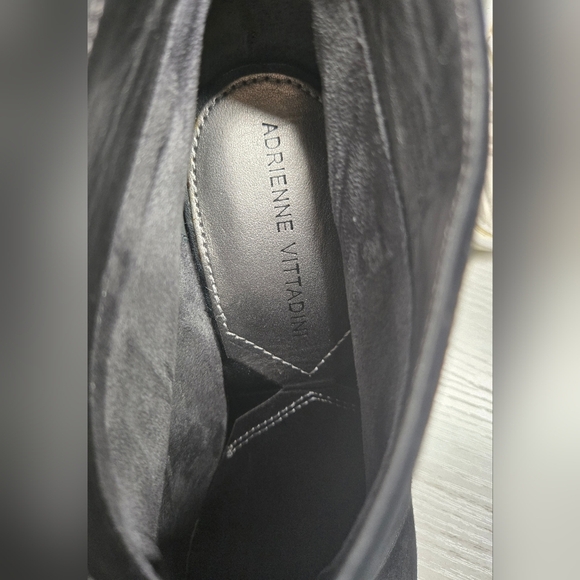 Adrienne Vittadini 7.5 Heeled Ankle Boots Velvet Black - Picture 5 of 6